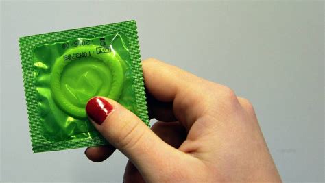 Fellation sans préservatif Escorte Airdrie